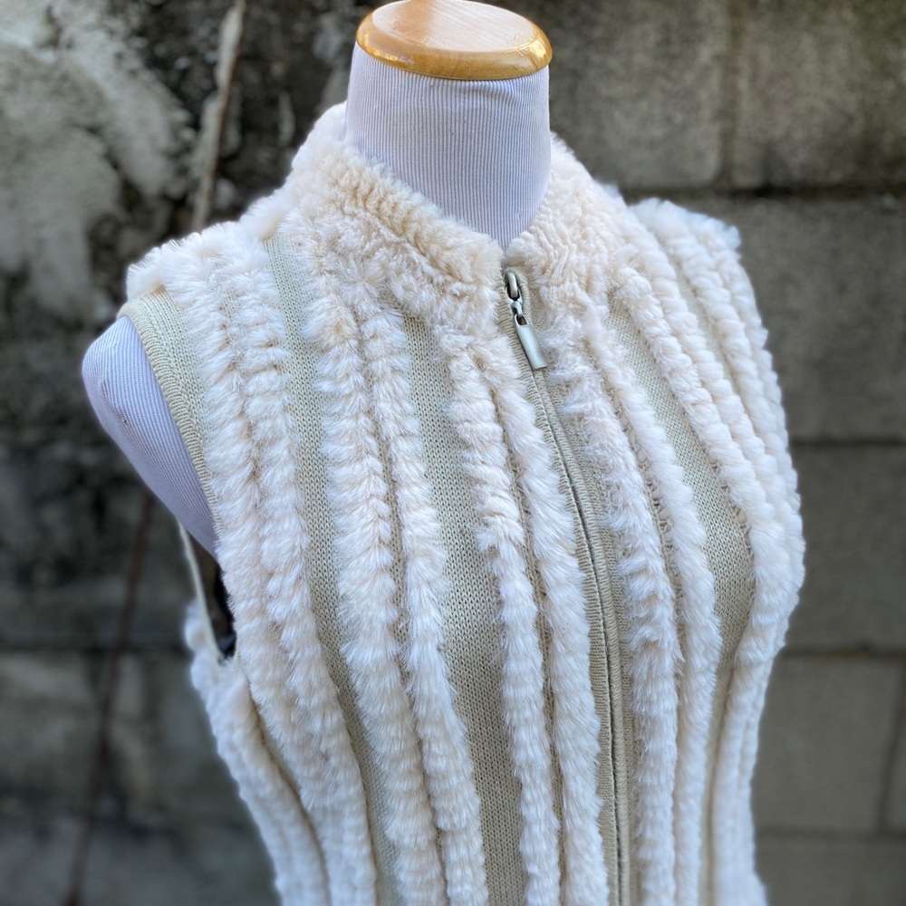 Vintage Rabbit fur vest - Picture 8 of 14